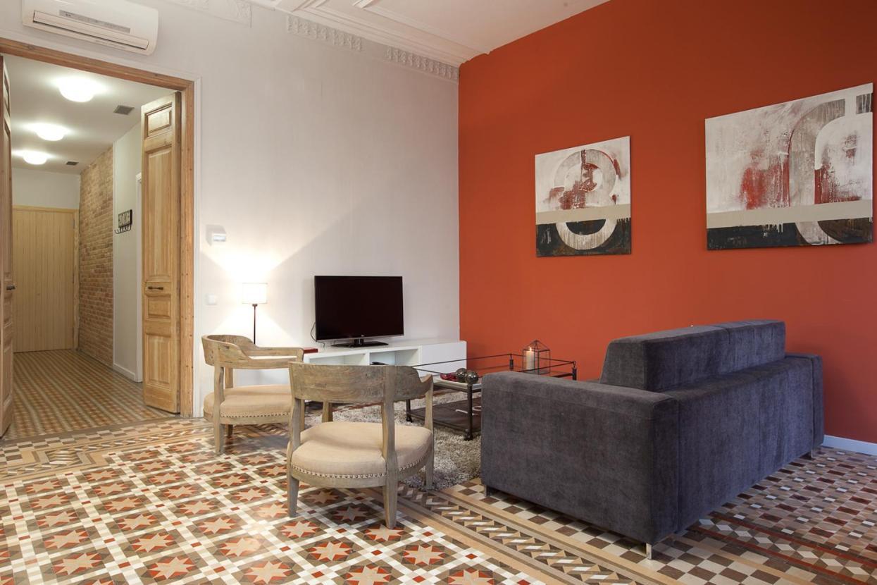 เรนท์ ท็อป อพาร์ตเมนต์ รัมบลา กาตาลุนยา Apartment บาร์เซโลนา ภายนอก รูปภาพ