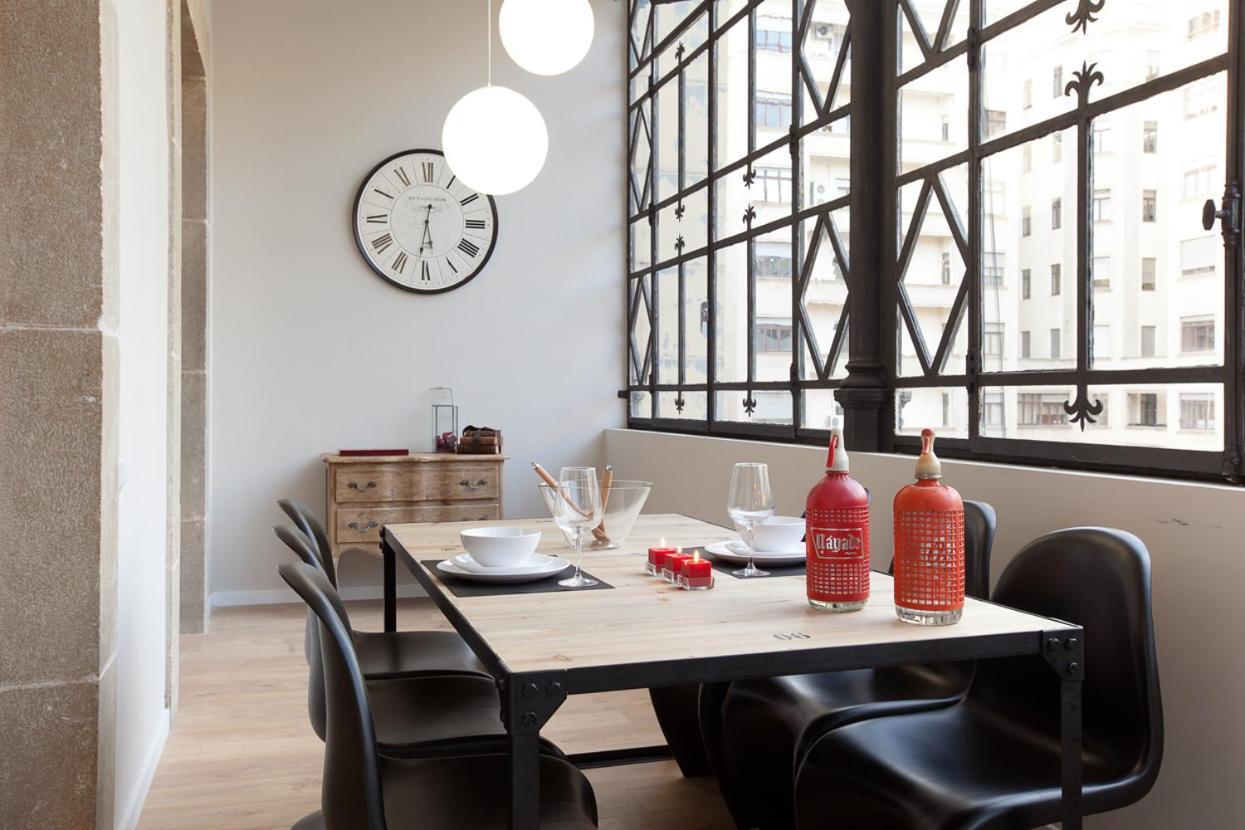 เรนท์ ท็อป อพาร์ตเมนต์ รัมบลา กาตาลุนยา Apartment บาร์เซโลนา ภายนอก รูปภาพ