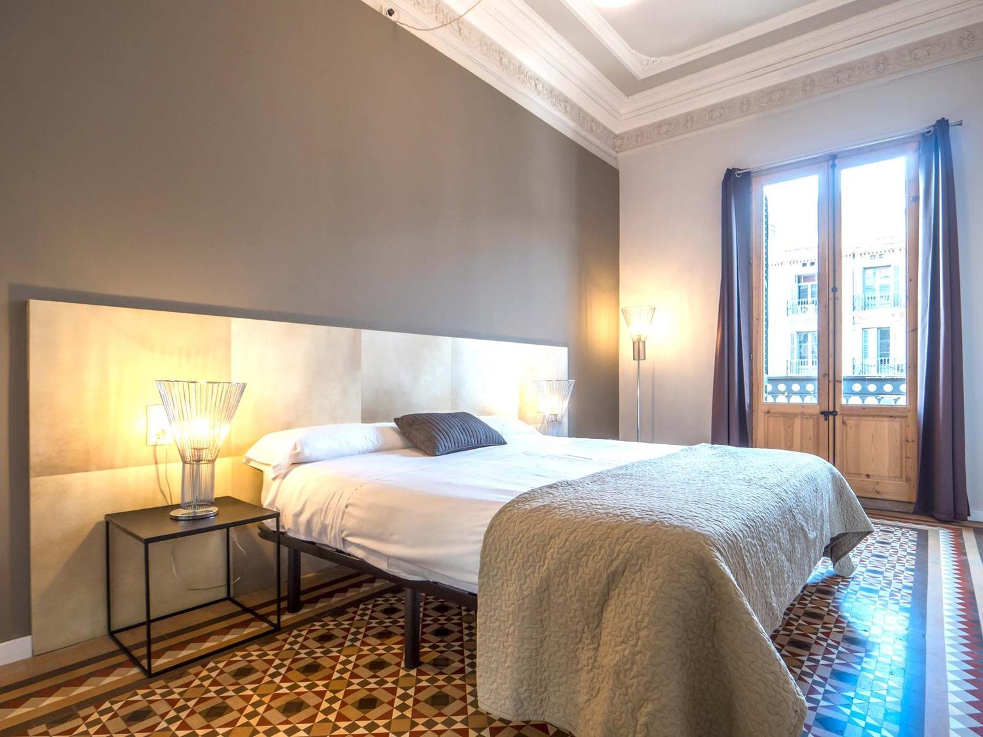 เรนท์ ท็อป อพาร์ตเมนต์ รัมบลา กาตาลุนยา Apartment บาร์เซโลนา ภายนอก รูปภาพ