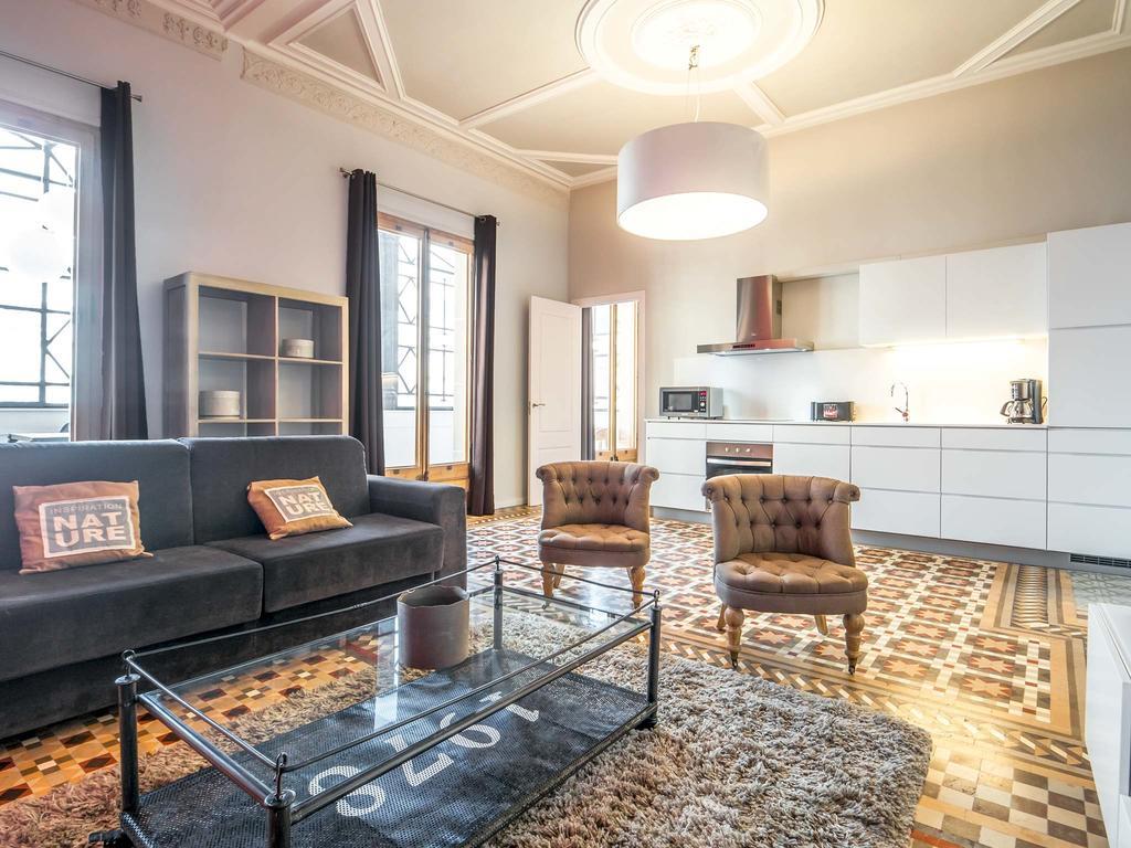 เรนท์ ท็อป อพาร์ตเมนต์ รัมบลา กาตาลุนยา Apartment บาร์เซโลนา ภายนอก รูปภาพ