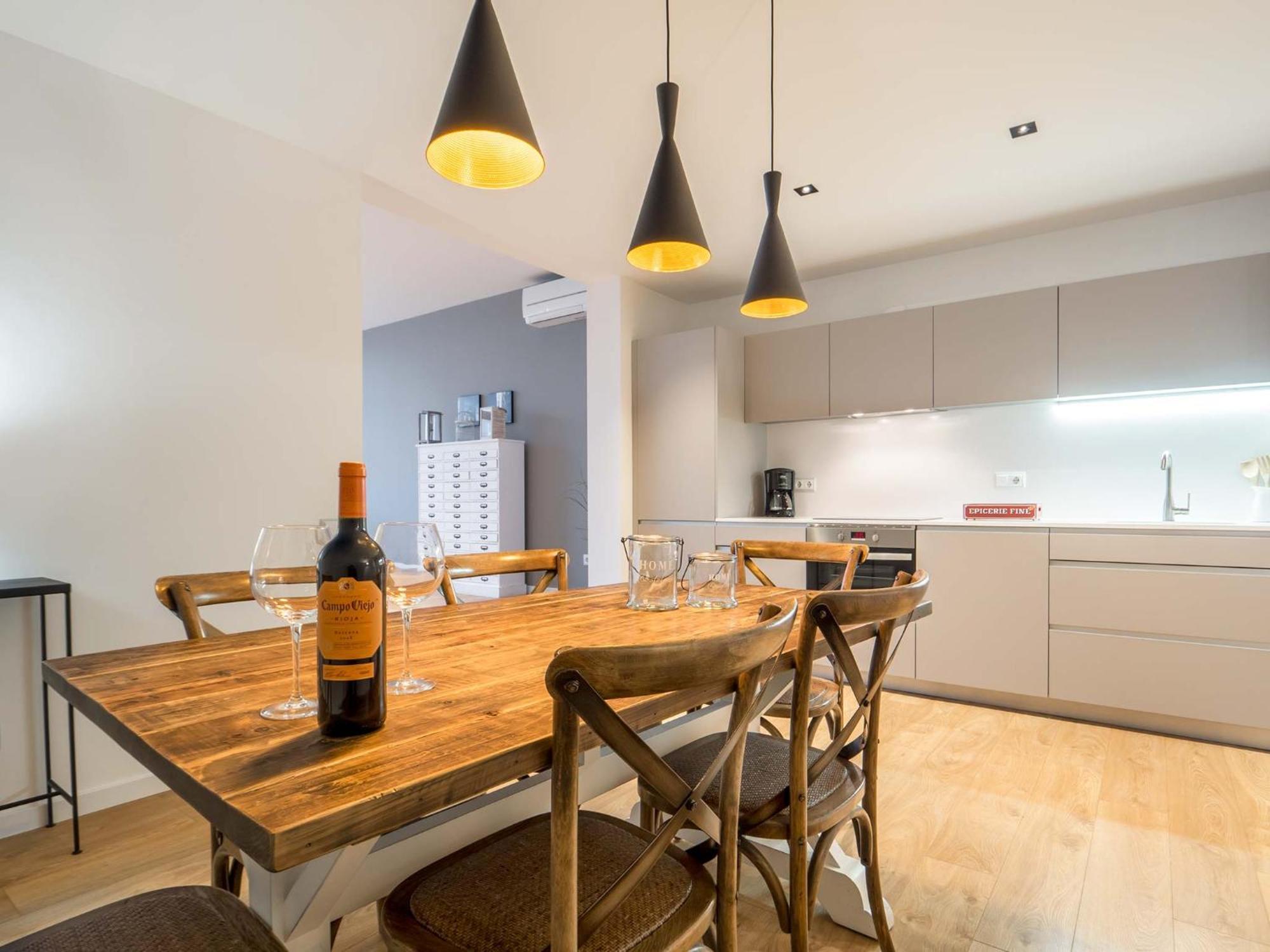 เรนท์ ท็อป อพาร์ตเมนต์ รัมบลา กาตาลุนยา Apartment บาร์เซโลนา ภายนอก รูปภาพ